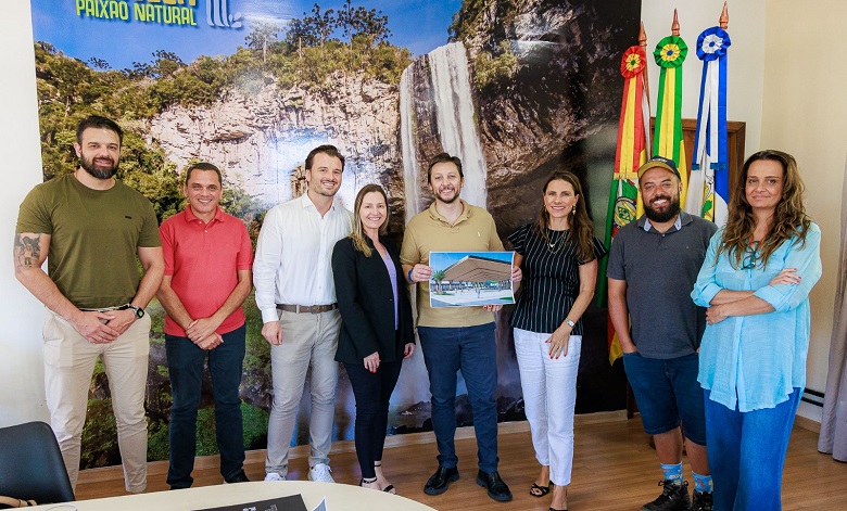 780 471 Reunião com prefeito Gilberto Cezar sobre centro de eventos de Canela